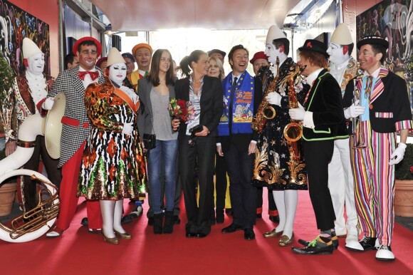 Stéphanie de Monaco et sa fille Pauline Ducruet au chapiteau  Fontvieille, toujours aussi unies, dimanche 22 janvier 2012, pour la  quatrième soirée de spectacle du 36e Festival international du cirque de  Monte-Carlo.