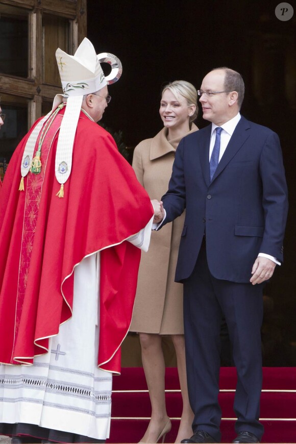 Albert et Charlene de Monaco assistaient dans la matinée du 27 janvier 2012 à la messe pontificale donnée par Mgr Bernard Barsi en l'honneur de Sainte Dévote, en la cathédrale Saint-Nicolas.