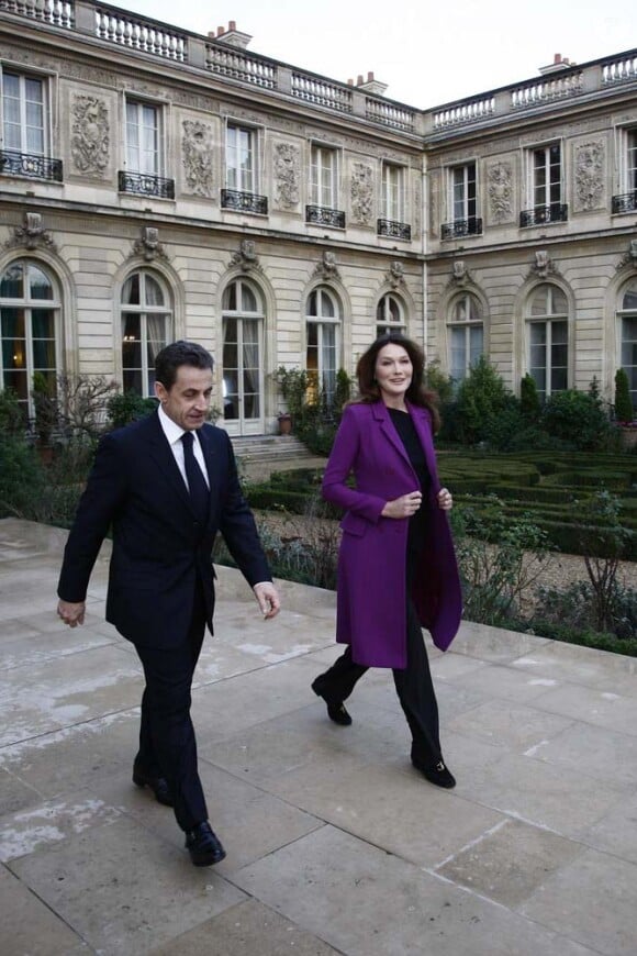 Nicolas Sarkozy et Carla Bruni, le 26 janvier 2012 à l'Élysée.
 
 