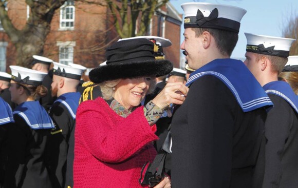 Camilla Parker Bowles s'est rendue le 27 janvier 2012 sur le HMS Excellent en sa qualité de Commodore-in-chief des services médicaux, pour une remise de médailles à des officiers ayant servi en Afghanistan.