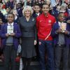 Le 26 janvier 2012, Camilla Parker Bowles lançait un programme d'incitation à la lecture promu par les stars du championnat de footabll anglais, à l'Emirates Stadium d'Arsenal et en compagnie du jeune Gunner Theo Walcott.