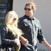 Jessica Simpson et Eric Johnson se rendent dans une station service à Santa Barbara, le samedi 28 janvier 2012.