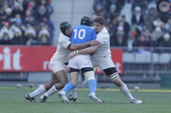 Thierry Dusautoir et Pascal Papé lors du match face à l'Italie lors du Tournoi des VI Nations le 4 février 2012 à Saint-Denis
