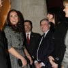 Catherine, duchesse de Cambridge, effectuait le 8 février 2012 sa toute première mission officielle en solo, visitant la National Portrait Gallery de Londres à l'occasion de la nouvelle exposition des oeuvres de Lucian Freud, décédé en juillet 2011.