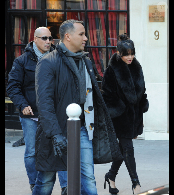 Vanessa Hudgens se rend au restaurant Le Relai St-Germain pour déjeuner, le samedi 11 février 2012.