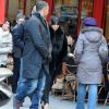 Vanessa Hudgens se rend au restaurant Le Relai St-Germain pour déjeuner, à Paris, le samedi 11 février 2012.