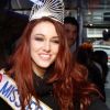 Delphine Wespiser : La Miss France 2012 s'éclate dans le bus beauty tour de l'école Marbeuf, le 14 février 2012 