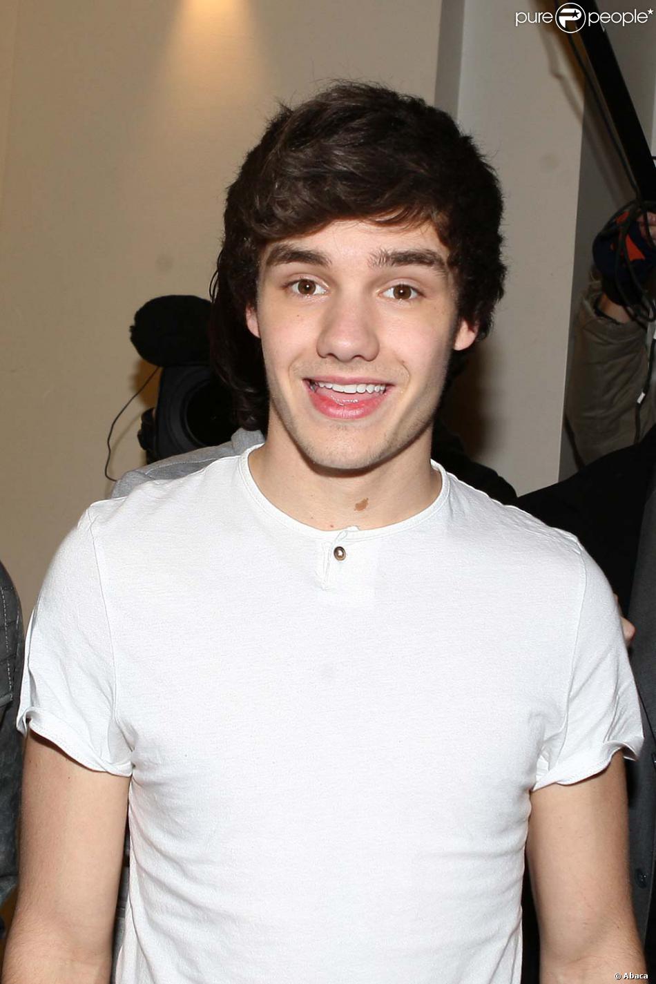 Liam Payne des One Direction débarque à Paris, le 14 février 2012