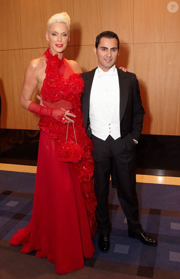 Brigitte Nielsen et son mari Mattia Dessi au 56e Bal de l'Opéra de Vienne.
Comme chaque année, de nombreuses célébrités et personnalités ont assisté en toute élégance au 56e Bal de l'Opéra de Vienne, le 16 février 2012.