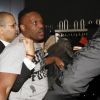 Les boxeurs David Haye et Dereck Chisora provoquent une violente bagarre lors d'une conférence de presse le 18 février 2012 à Munich
