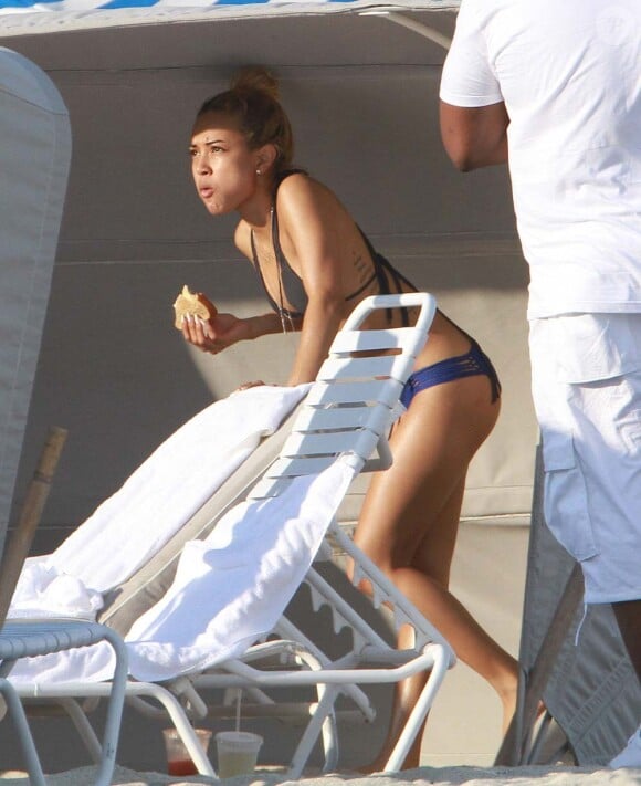 Karrueche Tran, petite amie de Chris Brown, à Miami le 17 février 2012.