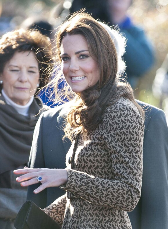 Kate Middleton en visite officielle pour l'association The Art Room, à Oxford, le 21 février 2012.