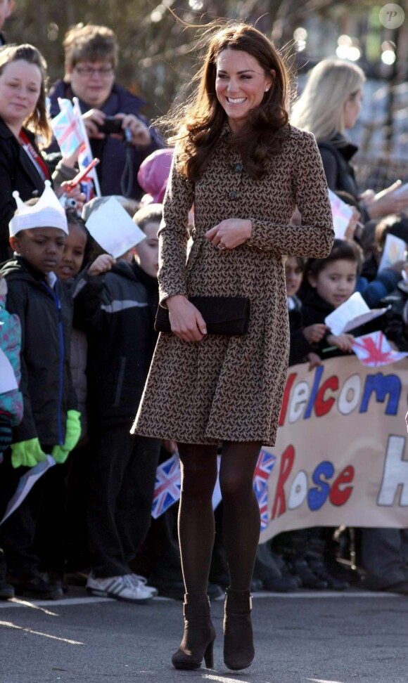 Kate Middleton en visite officielle pour The Art Room, à Oxford, le 21 février 2012.