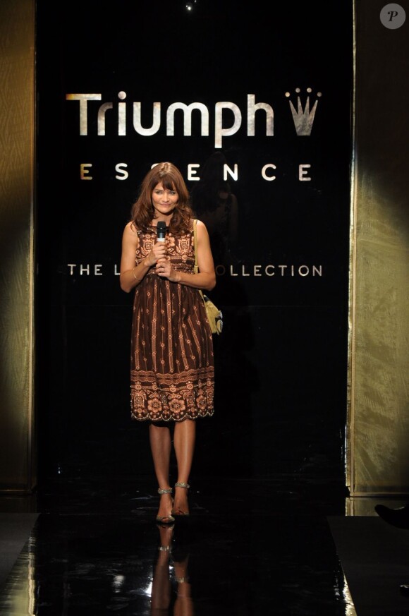 Helena Christensen, égérie Trimph Essence, était à Varsovie pour la promotion de la dernière collection de la marque de lingerie. Le 22 février 2012.