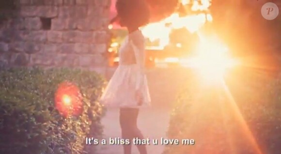 Image du clip You Love Me (14 février) d'Inna Modja, extrait de son album Love Revolution.