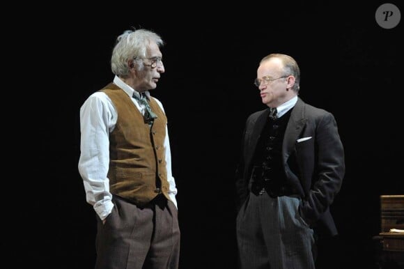 Dominique Pinon et Gérard Darmon, dernières répétitions pour Inconnu à cette adresse, au Théâtre Antoine, à Paris, le 6 janvier 2012.