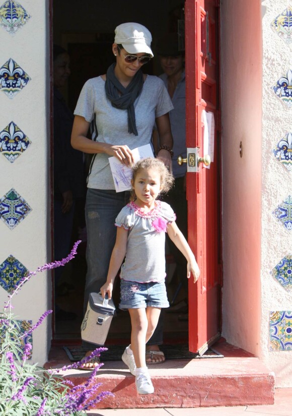 Halle Berry et sa fille Nahla le 5 janvier 2012