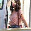 Selena Gomez sort du plateau de tournage du film Spring Breakers, à Tempa, vendredi 2 mars.