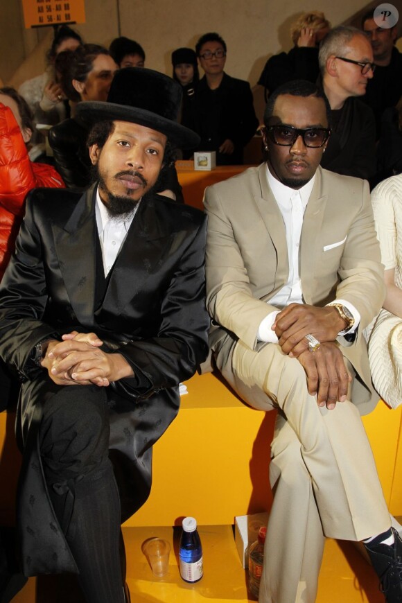 Le rappeur Shyne et P. Diddy au défilé Kenzo à Paris, le 4 mars 2012.