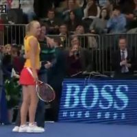 Rory McIlroy et Caroline Wozniacki amoureux face à une Maria Sharapova dansante
