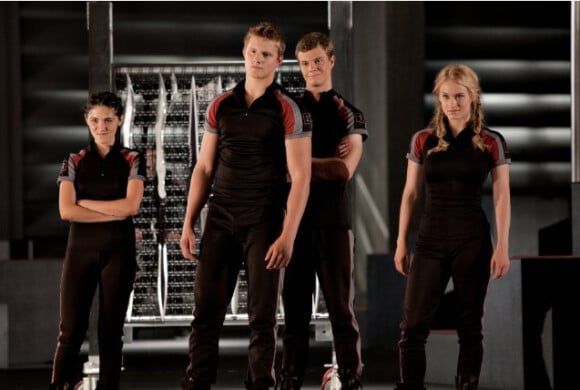 Isabelle Fuhrman, Alexander Ludwig, Jack Quaid et Leven Rambin, visiblement méchants dans Hunger Games.