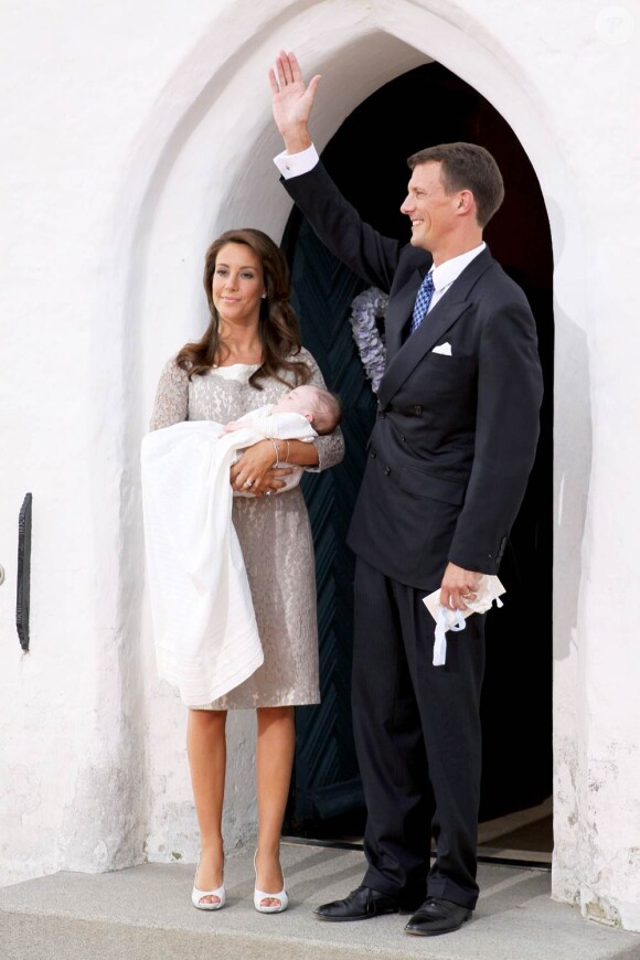 Baptême du prince Henrik le 26 juillet 2009. Sa petite soeur née le 24 janvier 2012 vivra à son tour ce moment le 20 mai 2012.