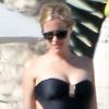 Kristin Cavallari, enceinte, profite du soleil à Cabo au Mexique, sur une plage paradisiaque. Mars 2012