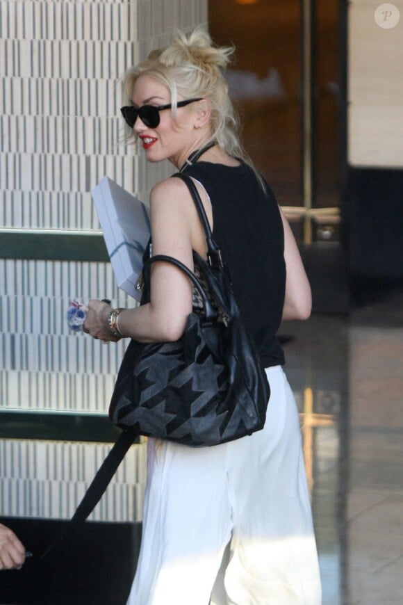 Gwen Stefani sourit le 4 mars 2012 à Los Angeles