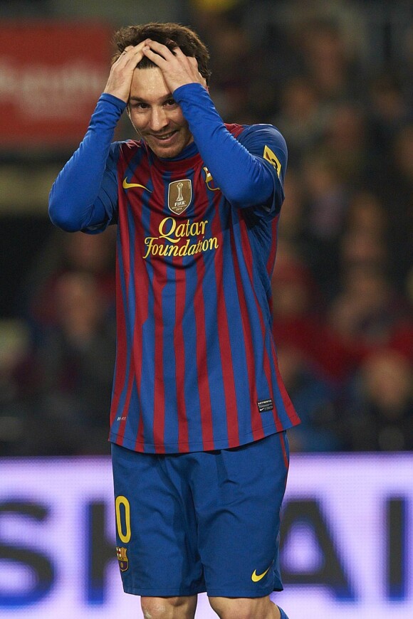 Lionel Messi, le plus doué et le plus riche avec 33 millions d'euros sur une année... Le bi-hebdomadaire France Football a publié dans son édition du 20 mars 2012 le palmarès des stars du foot les mieux payées sur l'année écoulée...