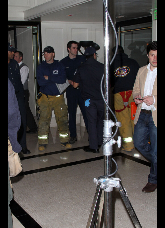L'agression de Kim Kardashian victime d'une attaque de farine le 22 mars de 2012 à l'Hotel Londres de West Hollywood a nécessité l'intervention des pompiers