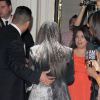 Kim Kardashian victime d'une attaque de farine le 22 mars de 2012 à l'Hotel Londres de West Hollywood
