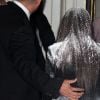 Kim Kardashian victime d'une attaque de farine le 22 mars de 2012 à l'Hotel Londres de West Hollywood