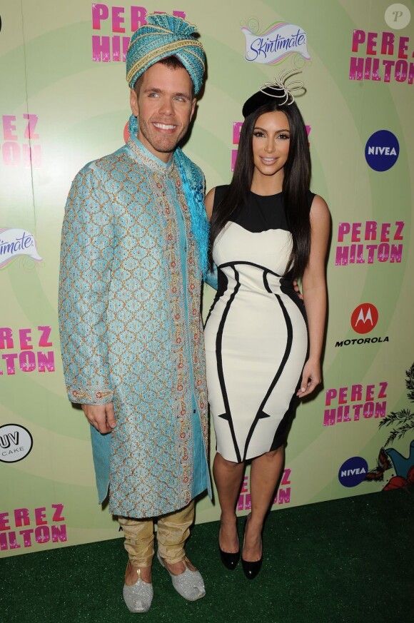 Perez Hilton et Kim Kardashian lors du thé d'anniversaire de Perez Hilton à Los Angeles le 24 mars 2012