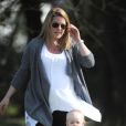 Peter Phillips et sa femme Autumn, qui doit accoucher imminemment, étaient en promenade avec leur fille Savannah, 1 an, à l'hippodrome de Gatcombe le 24 mars 2012.