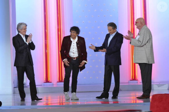 Claude Sérillon, Laurent Voulzy, Michel Drucker et Jean-Pierre Coffe le 27 mars lors du tournage de l'émission Vivement Dimanche qui sera diffusée le 1er avril 2012