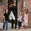 Angelina Jolie et trois de ses enfants, PAx, Zahara et Vivienne, en mars 2012 à la Nouvelle Orléans