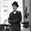 Charlie Chaplin : Sa canne et son chapeau melon, adjugés vendus