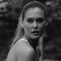 Bar Refaeli : Une joueuse de tennis sexy pour lancer sa marque de lingerie