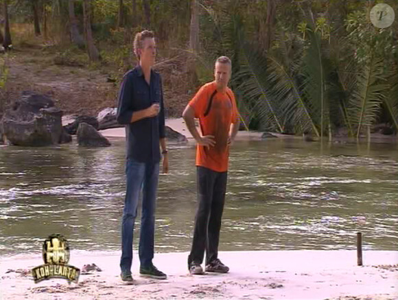 Denis Brogniart et Patrick dans Koh Lanta, la revanche des héros, le 6 avril 2012 sur TF1