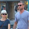 Naomi Watt et Liev Schreiber se baladent dans les rues de New York, le 16 avril 2012.
