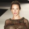 Alessandra Ambrosio, enceinte, défilait pour Colcci lors de la fashion week de Sao Paulo. Le 22 janvier 2012.