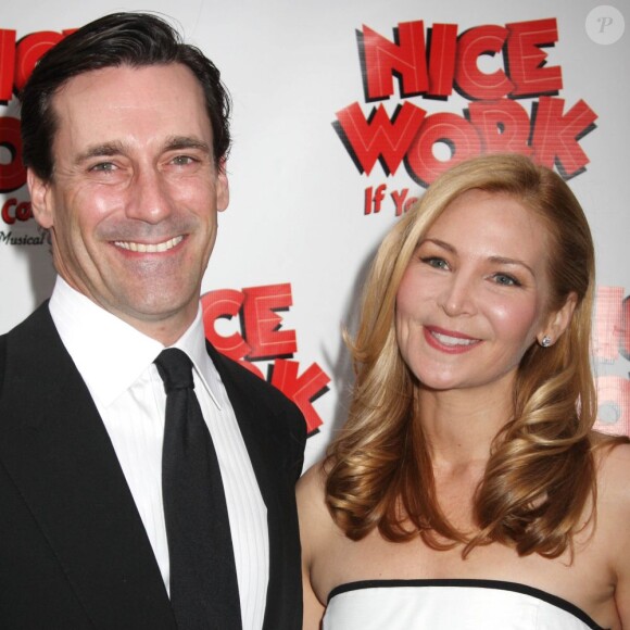 Jon Hamm et sa compagne Jennifer Westfeldt à la première de la comédie musicale Nice Work If You Can Get It, à New York le 24 avril 2012