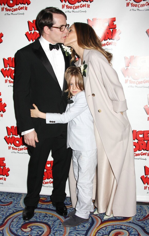 Sarah Jessica Parker, son mari Matthew Broderick et leur fils James à la première de la comédie musicale Nice Work If You Can Get It, à New York le 24 avril 2012