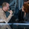 Joss Whedon et Scarlett Johansson sur le tournage d'Avengers.