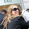 Mariah Carey et Nick Cannon font du shopping avenue Montaigne à Paris, le 27 avril 2012.