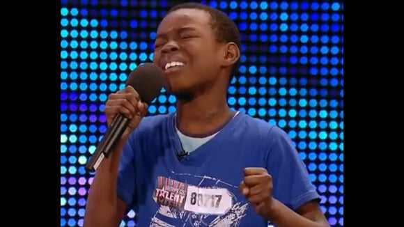 Britain's Got Talent : Un chanteur de 9 ans à la voix d'ange craque sur scène