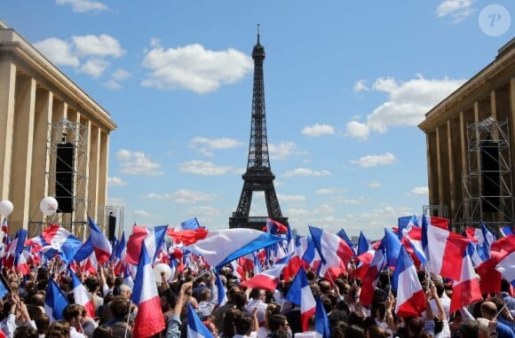 Les militants UMP le 1er mai 2012 lors du meeting de Nicolas Sarkozy au Trocadéro à Paris