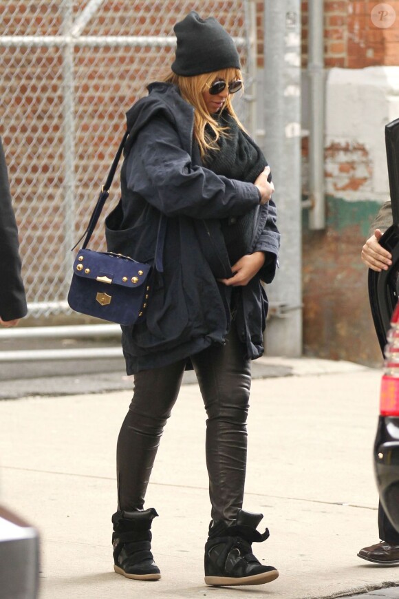 Beyoncé et sa fille Blue à New York le 25 février 2012