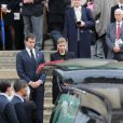  Le prince Louis de Bourbon, épaulé par sa femme la princesse Maria Margarita, était au coeur de la célébration du souvenir de sa grand-mère. 
 Les obsèques d'Emmanuelle de Dampierre, duchesse douairière de Ségovie et d'Anjou, morte le 3 mai 2012 à Rome, ont eu lieu le 11 mai à Paris en l'église Notre-Dame du Val-de-Grâce, rassemblant autour de son petit-fils le prince Louis de Bourbon la famille légitimiste et la Maison de France. La défunte a ensuite été inhumée au caveau familial Dampierre du cimetière parisien de Passy, en petit comité. 