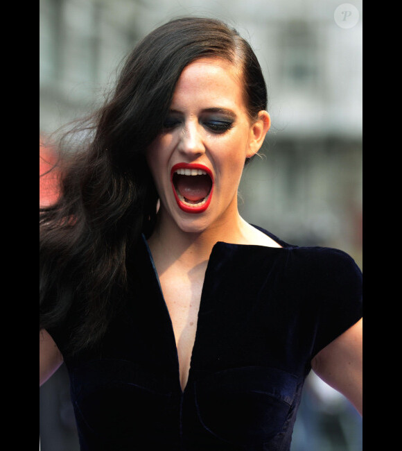 Eva Green lors de l'avant-première à Londres du film Dark Shadows le 9 mai 2012
